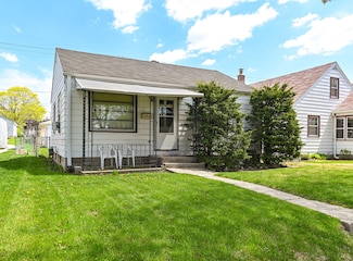 3350 S 26th St, Milwaukee, WI 53215