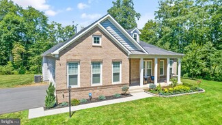 3404 Amberfield Ln, Haymarket, VA 20169