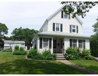 174 Washington Cir, Woburn, MA 01801