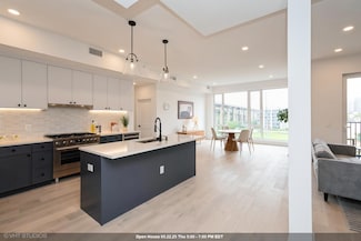 425 3rd St Unit 402, Jersey City, NJ 07302