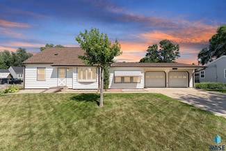 3100 S Covell Ave, Sioux Falls, SD 57105