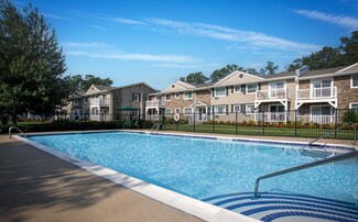 4 Williams Blvd Unit 4-1C, Lake Grove, NY 11755