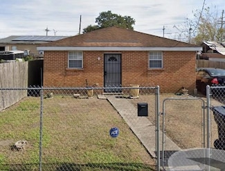 3855 Metropolitan St, New Orleans, LA 70126