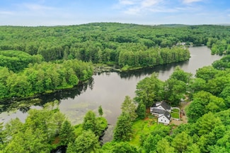 3 Cranberry Meadow Shore Rd, Charlton, MA 01507
