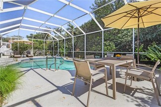 258 Monterey Dr, Naples, FL 34119