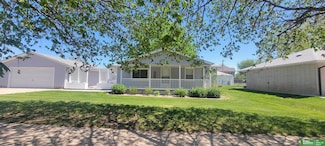 520 8th Ave, Fairmont, NE 68354