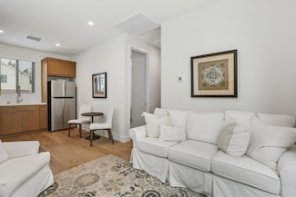 1756 Whaley St, Oceanside, CA 92054