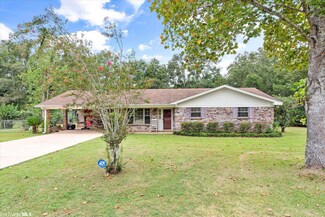 611 Hutchinson Ave, Bay Minette, AL 36507