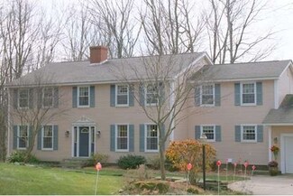 91 New State Rd, Montgomery, MA 01085