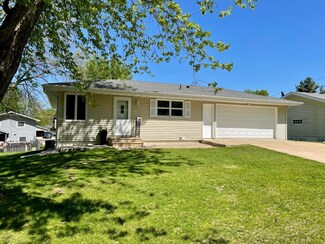 606 5th Ave NE, Stewartville, MN 55976