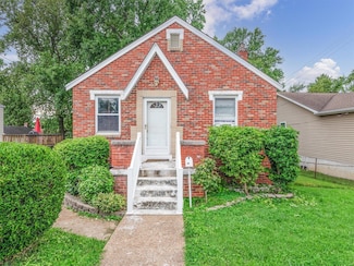 236 W Loretta Ave, Saint Louis, MO 63125