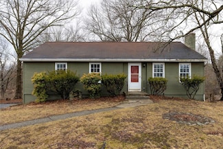 13 Degarmo Hills Rd, Wappingers Falls, NY 12590