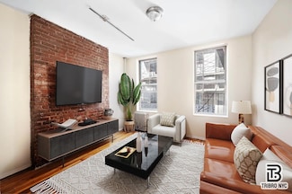 305 E 105th St Unit 3D, New York, NY 10029