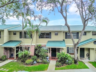 502 Westree Ln, Plantation, FL 33324