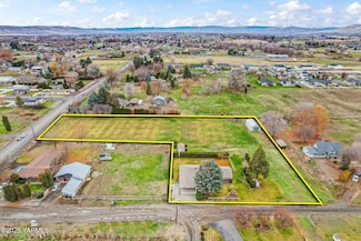 2506 S 70th Ave, Yakima, WA 98903