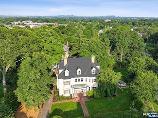 83 N Fullerton Ave, Montclair, NJ 07042