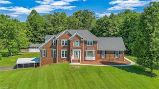 2027 Boiling Springs Rd, Purlear, NC 28665