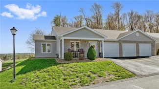 569 Sunview Cir, Latrobe, PA 15650