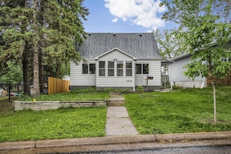 1679 Ivy Ave E, Saint Paul, MN 55106