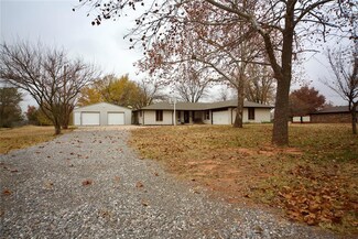 603 Country Dr, Tuttle, OK 73089