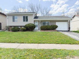 18200 Fountainbleau Dr, Hazel Crest, IL 60429