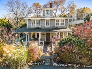 10 Shawmut Rd, Sagamore Beach, MA 2562