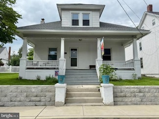 8 Water St, Windsor, PA 17366