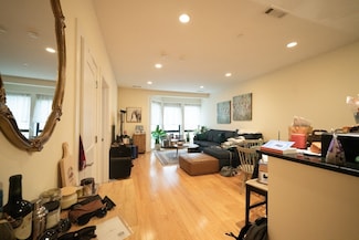9 Miner St Unit 310, Boston, MA 02215