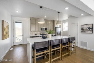 2042 W Pinnacle Ln Unit I-1, Heber City, UT 84032