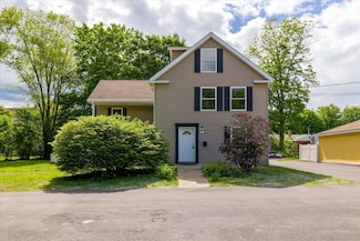34 Pleasant St Unit 3, Plainfield, CT 06374