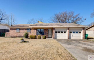 1708 Plantivigne Dr, Texarkana, TX 75501