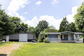 8409 Village Green Dr, Cross Plains, TN 37049