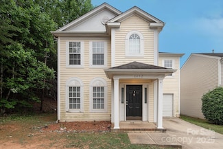 8432 Spirea Ct, Charlotte, NC 28215