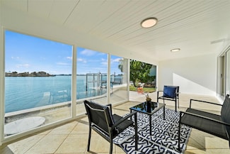 642 Boca Ciega Point Blvd S, St. Petersburg, FL 33708