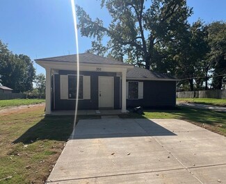 3511 Crow Rd, Memphis, TN 38108