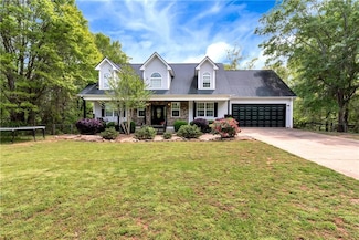 1055 River Bluff Dr, Winder, GA 30680
