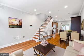 1423 N Myrtlewood St, Philadelphia, PA 19121