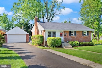 7019 Strathmore St, Falls Church, VA 22042