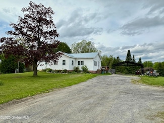 105 Mount Hope Ave, Ticonderoga, NY 12883