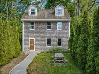 4 Gardenstone Way, Rockport, MA 01966