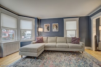 43 Llewellyn Ave, Bloomfield, NJ 07003