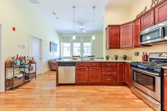 195 Collincote St Unit 209, Stoneham, MA 02180
