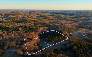 615 Buddy Knight Rd, Ware Shoals, SC 29692