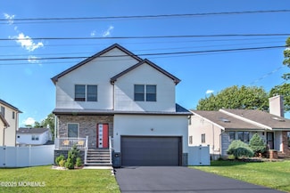 4 Terrace Dr, Englishtown, NJ 07726