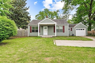 563 Clough Pike, Cincinnati, OH 45245