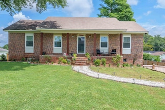 409 W Elmhurst Ave, Muscle Shoals, AL 35661