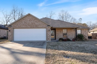 32 Weatherwood Dr, Greenbrier, AR 72058