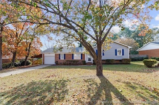 5605 Shenandoah Dr, Fayetteville, NC 28304