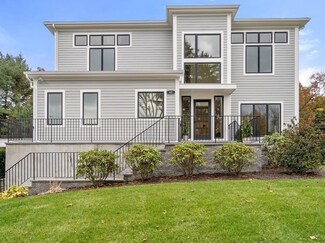 62 Stanley Rd, Waban, MA 02468