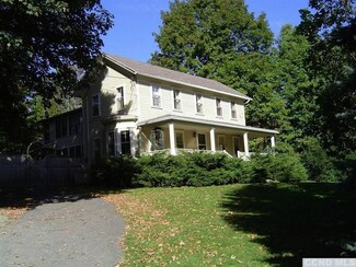 1863 County Route 11, Craryville, NY 12521